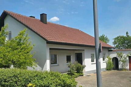 Haus Schnaittenbach - 6 Zimmer, 193 m&sup2;, 366.000&euro; | Angebot:26700072