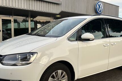 VW Sharan 119.500 km 21.900 € Paderborn 33104