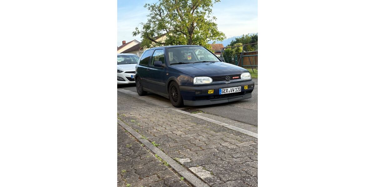 VW Golf 7.999 km 4.000 &euro; Steinweiler 76872