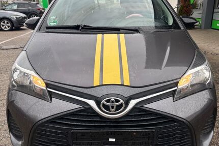 Toyota Yaris 83.500 km 8.700 &euro; Nohfelden O.t. Wolfersweiler 66625