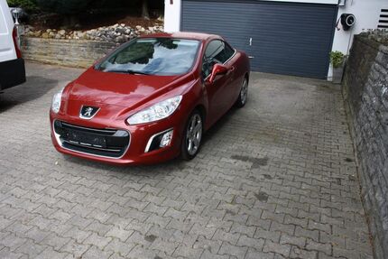 Peugeot 308 141.603 km 4.299 &euro; Friedrichshafen 88048