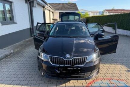 Skoda Fabia 88.300 km 8.200 &euro; Bad Tölz 83646