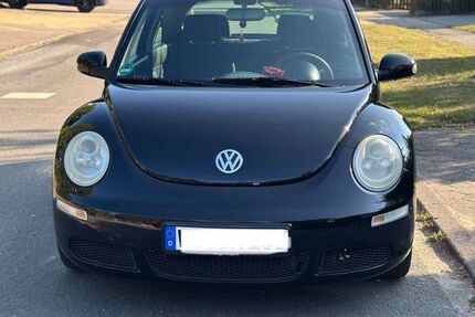 VW Beetle 208.015 km 3.200 € Hamburg 21079