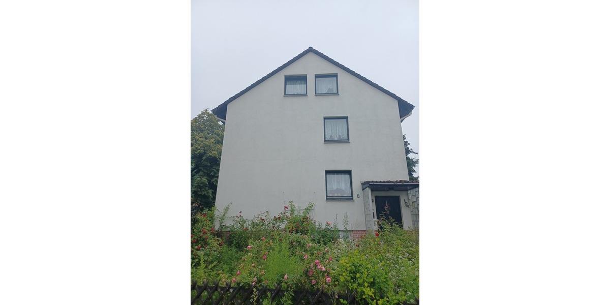 Sanierungsbedürftiges Zweifamilienhaus in ländlicher Lage - Zweifamilienhaus Apelern | Angebot:27469852