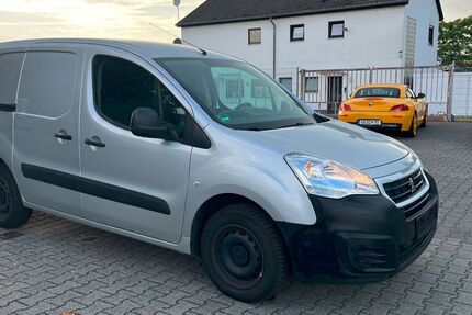 Peugeot Partner 211.000 km 5.900 &euro; Biebesheim am Rhein 64584