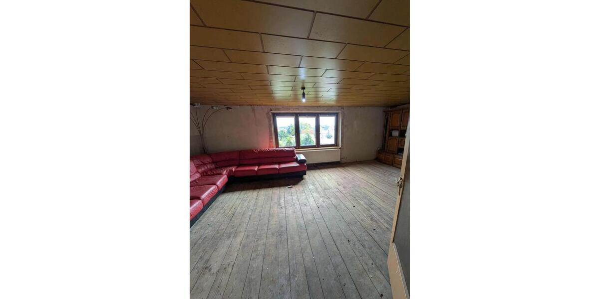 Einfamilienhaus Bad Schmiedeberg - 8 Zimmer, 150 m&sup2;, 79.000&euro; | Angebot:26971212