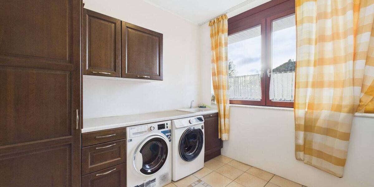 Einfamilienhaus Bad Rothenfelde - 6 Zimmer, 247 m&sup2;, 790.000&euro; | Angebot:26258698