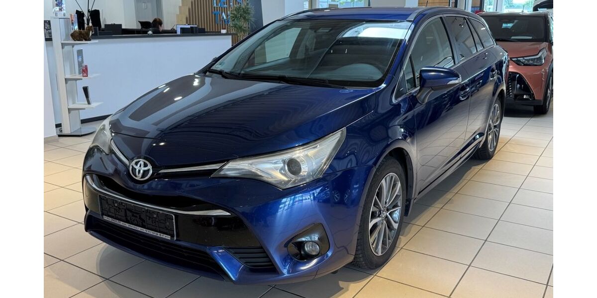 Toyota Avensis 209.092 km 6.900 &euro; Bruchsal 76646