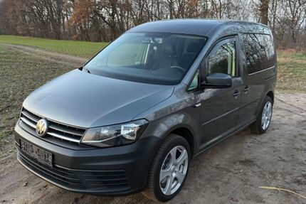 VW Caddy 290.000 km 11.500 &euro; Berlin 12307