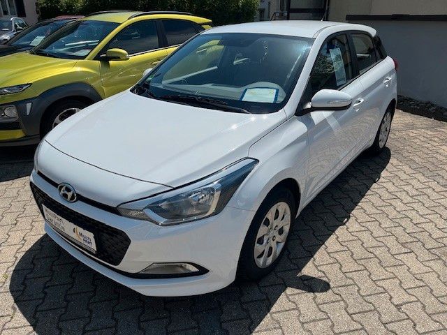 i20