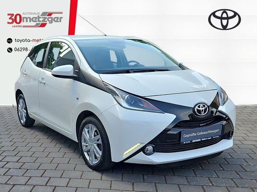 Aygo (X)