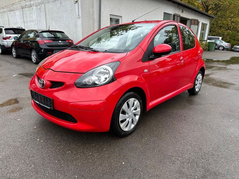 Toyota Aygo (X) 209.900 km 1.999 € Schwabach 91126