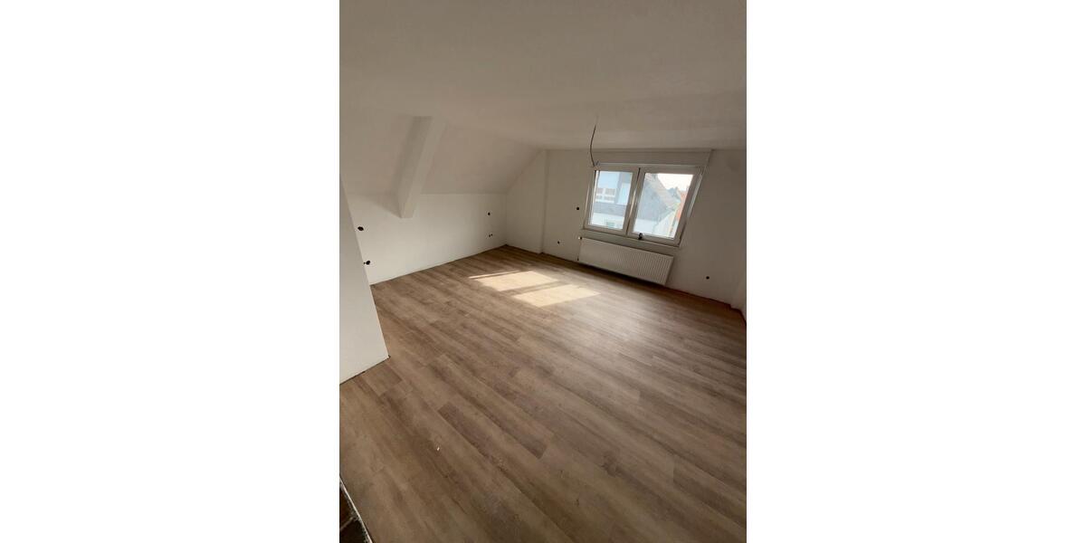 Maisonettenwohnung Linden - 3 Zimmer, 90 m&sup2;, 1.120&euro; | Angebot:26385306