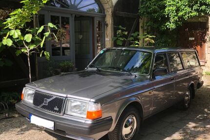 Volvo 245 346.533 km 8.800 &euro; Klipphausen 01665