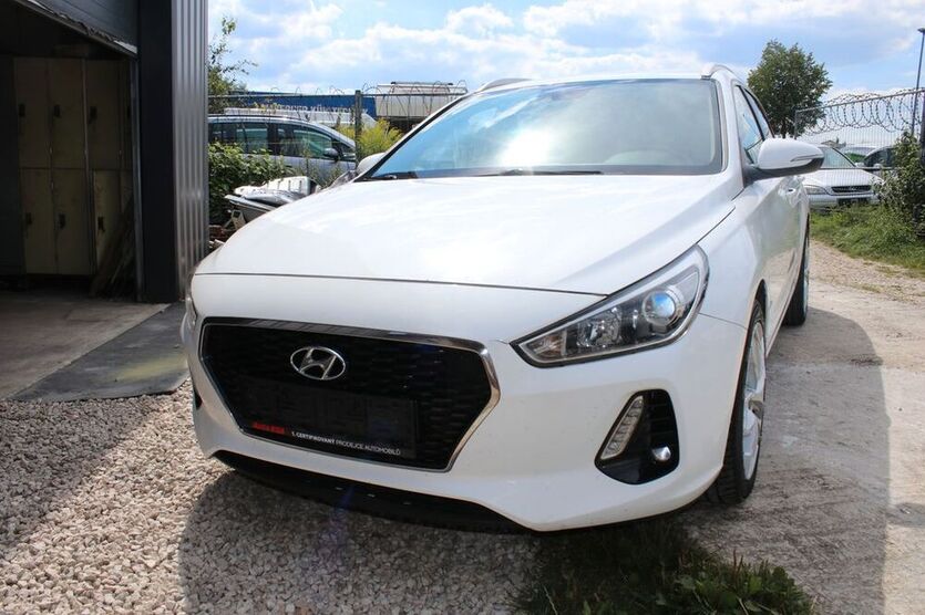 i30