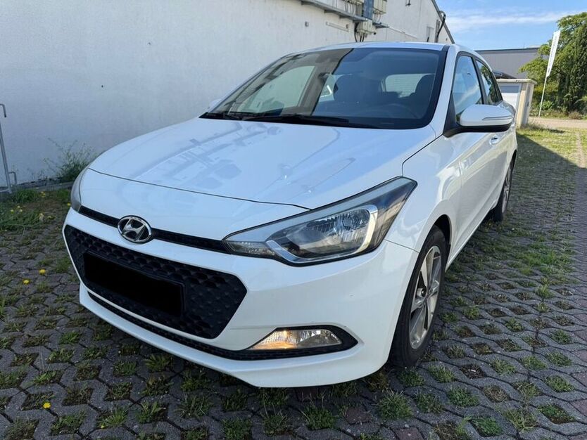 i20