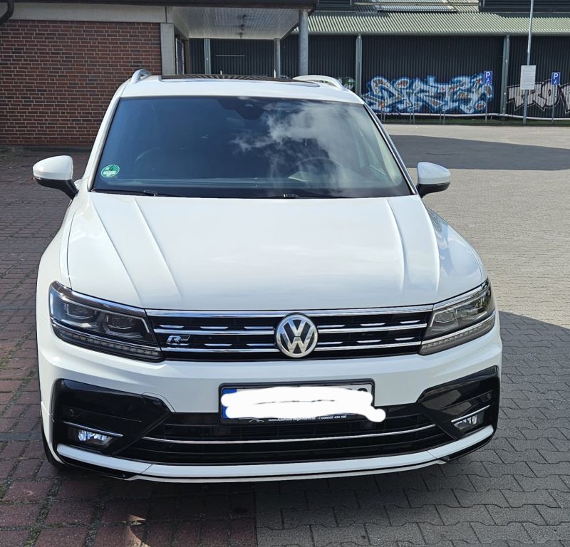 VW Tiguan 77.000 km 25.750 € Berlin 13439