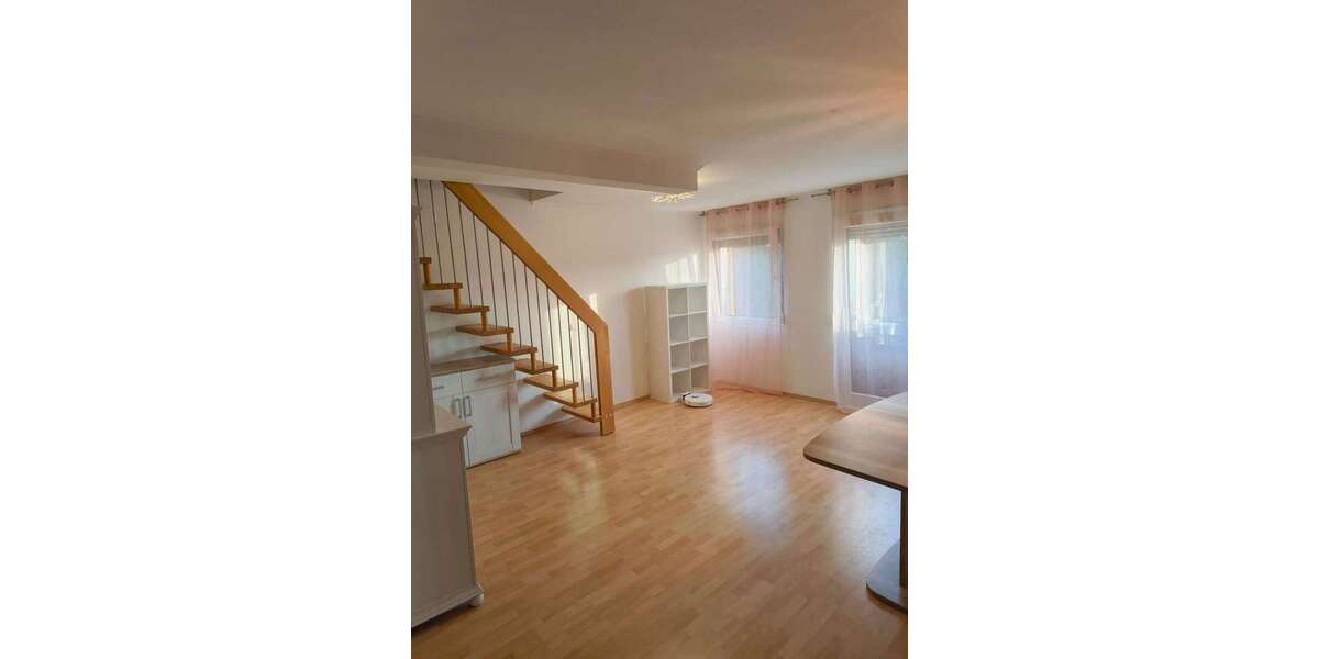 Helle Maisonette mit Dachspitze und Stellplätzen - Maisonettenwohnung Rastatt | Angebot:26302142