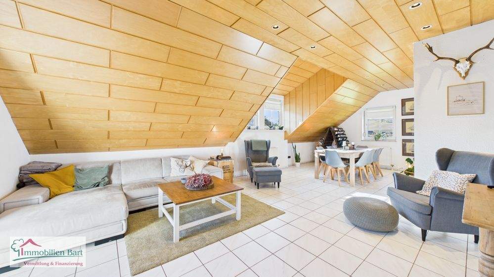 OBEN IST ES AM SCHÖNSTEN! GEPFLEGTE WOHNUNG MIT GÄSTE-WC! 3 zimmer