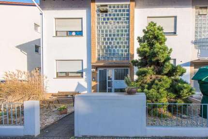 Haus Brühl - 9 Zimmer, 265 m&sup2;, 695.000&euro; | Angebot:27355066
