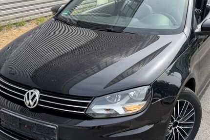 VW Eos 123.000 km 6.299 &euro; Frankfurt am Main 65933