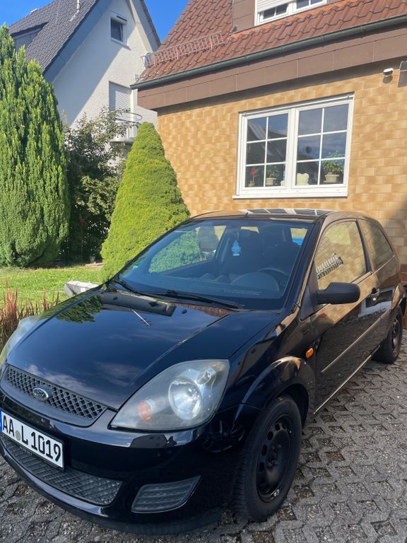 Ford Fiesta 99.850 km 1.600 € Aalen 73434
