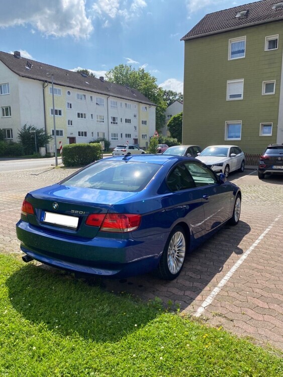 BMW E 320 158.000 km 9.850 € Wolfsburg 38440