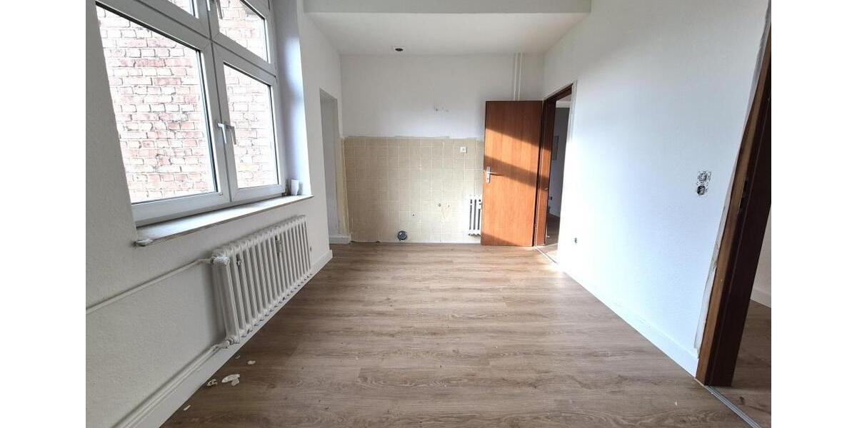 Etagenwohnung Duisburg Hamborn - 4 Zimmer, 94 m&sup2;, 655&euro; | Angebot:26300948