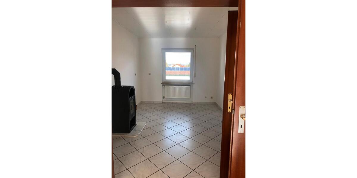 Etagenwohnung Hardheim - 4 Zimmer, 105 m&sup2;, 650&euro; | Angebot:26335060