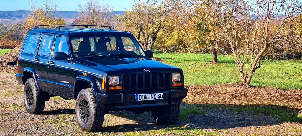 Jeep Cherokee 176.000 km 16.999 &euro; Bad Dürkheim 67098