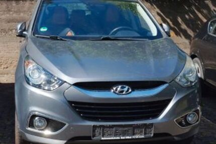 Hyundai TUCSON 152.736 km 11.999 &euro; Warburg 34414