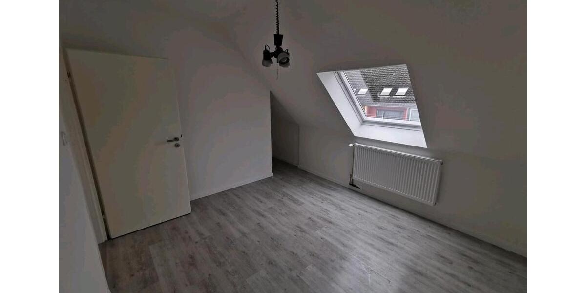 Reihenhaus Geestland - 5 Zimmer, 130 m&sup2;, 1.350&euro; | Angebot:26451266