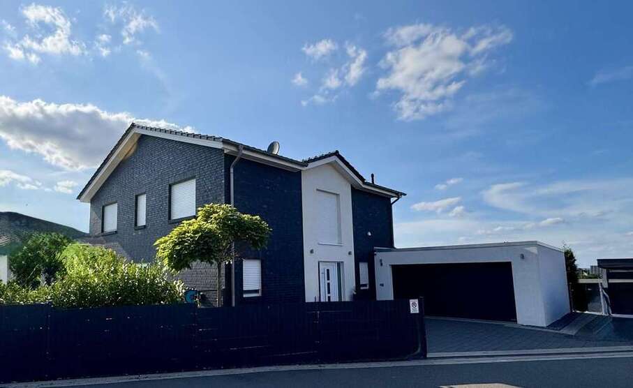 Haus zum Kaufen in Rodenberg 690.000 € 178 m²