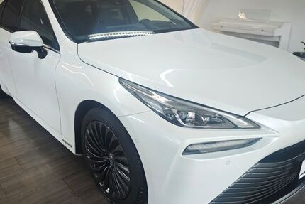 Toyota Mirai 15.000 km 18.790 &euro; Fürstenfeldbruck 82256