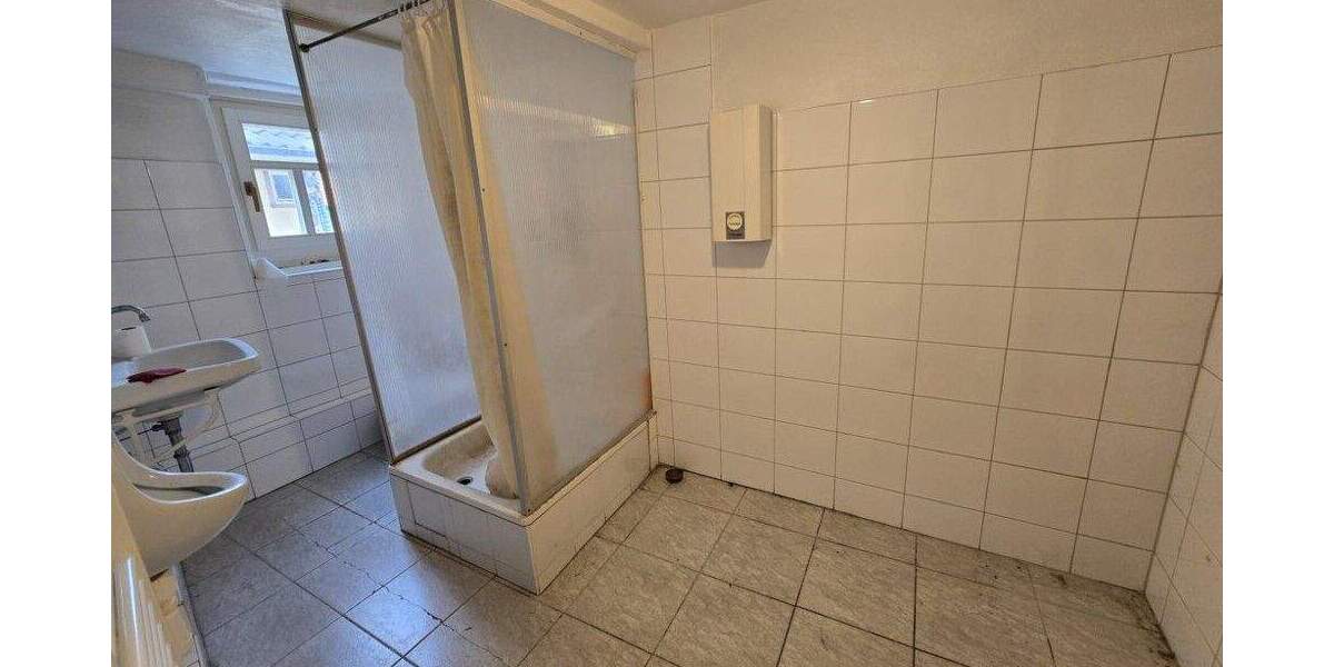 Mehrfamilienhaus, Wohnhaus Schotten - 1 Zimmer, 240 m&sup2;, 159.000&euro; | Angebot:25667647
