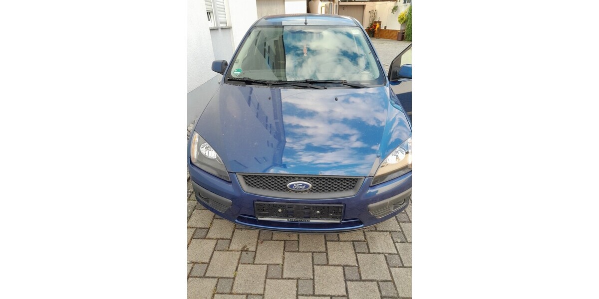 Ford Focus 195.982 km 2.300 € Schelklingen 89601