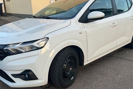 Dacia Sandero 162.000 km 6.800 € Ulm 89075