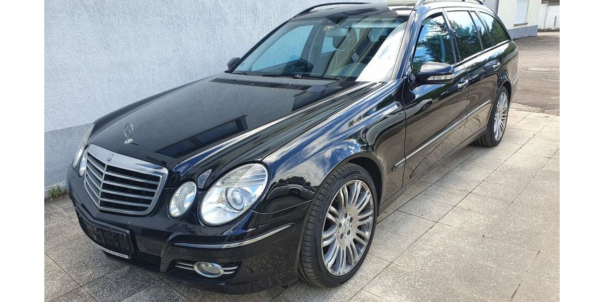 Mercedes-Benz E 320 244.130 km 6.750 &euro; Zimmern-Stetten 78658