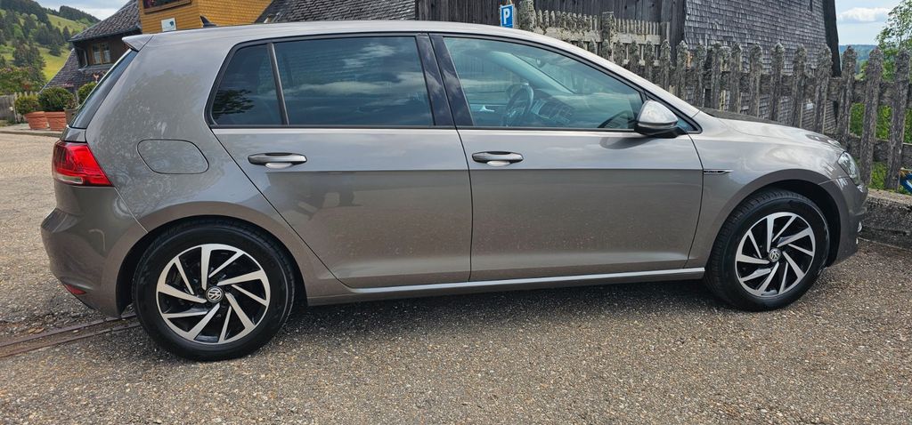 VW Golf 137.350 km 13.100 &euro; Münstertal 79244