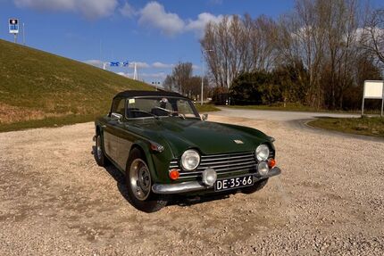 Triumph Andere