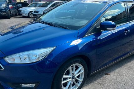 Ford Focus 173.000 km 3.150 &euro; Regensburg 93055