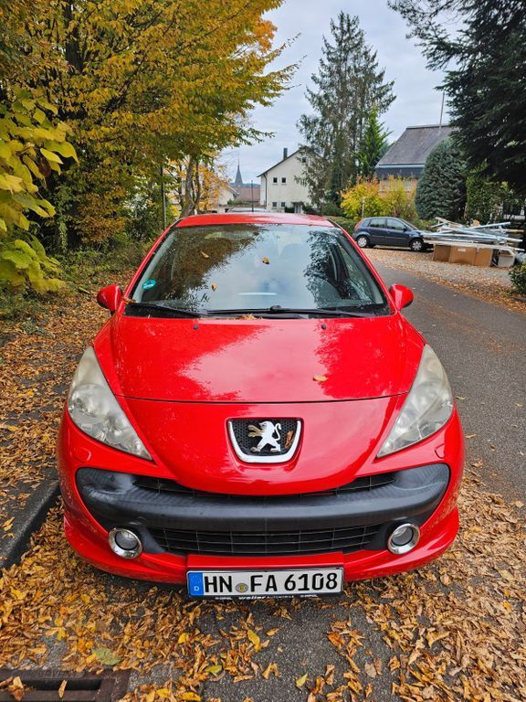 Peugeot 207 125.500 km 2.990 € Untergruppenbach 74199
