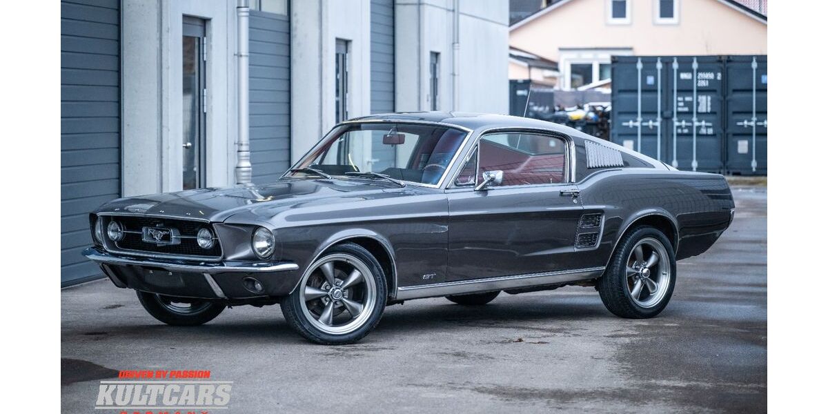 Ford Mustang 90.500 km 69.900 &euro; München 80939