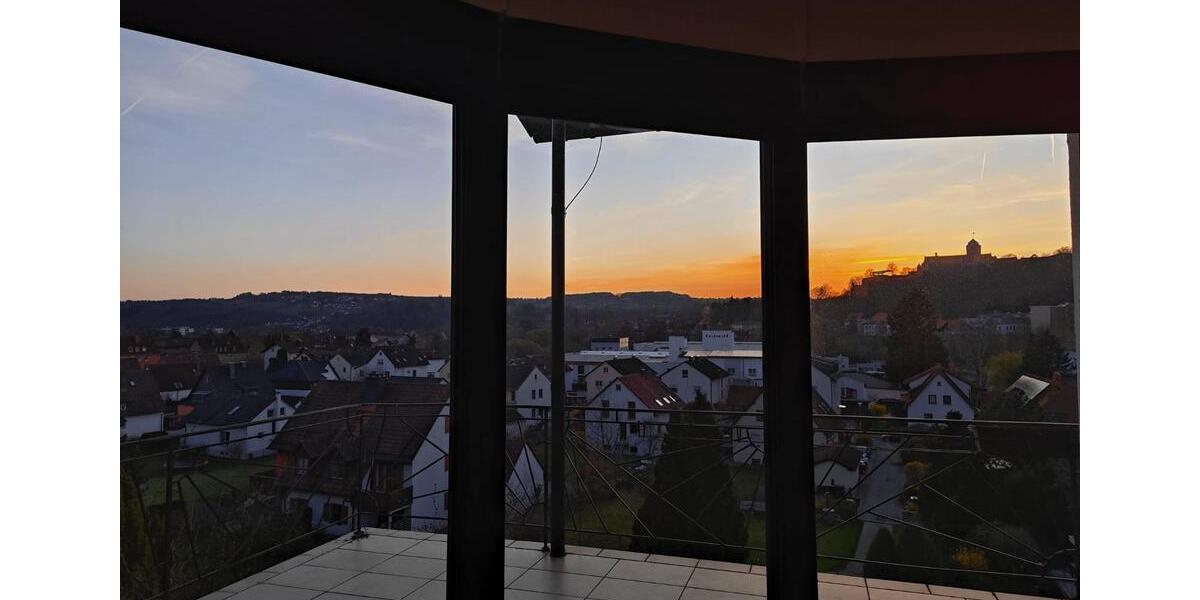 Erdgeschoßwohnung Kronach - 9 Zimmer, 250 m&sup2;, 2.599&euro; | Angebot:20430575