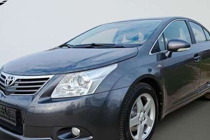 Toyota Avensis 136.000 km 8.400 &euro; Kippenheim 77971