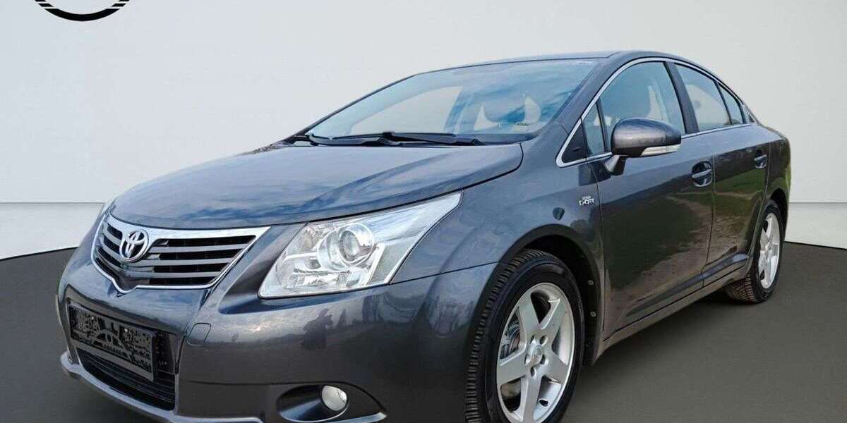 Toyota Avensis 136.000 km 8.400 &euro; Kippenheim 77971