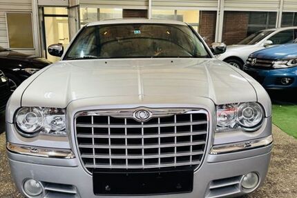 Chrysler 300C 170.000 km 5.700 &euro; Mönchengladbach 41199