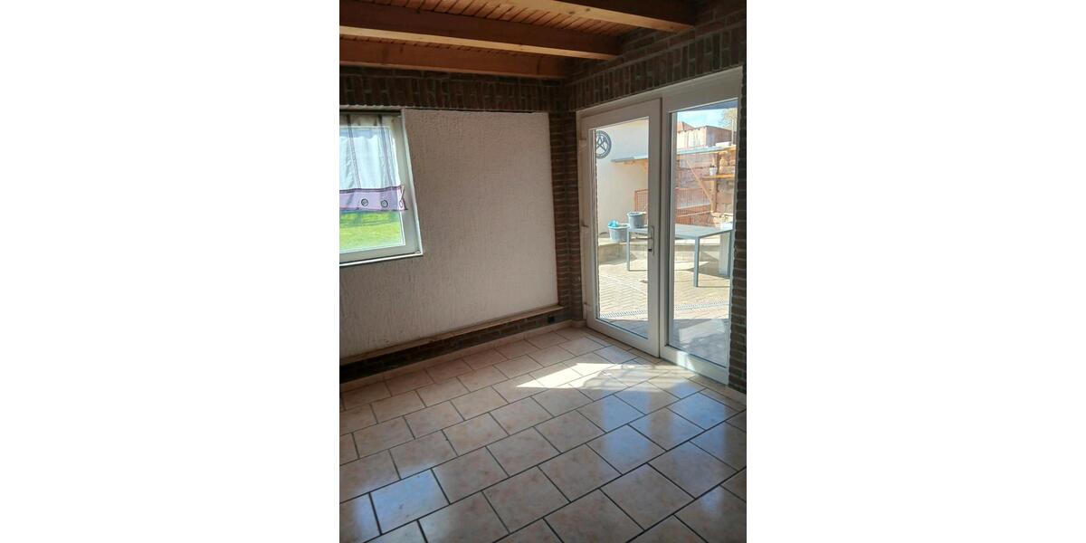Einfamilienhaus Erxleben - 5 Zimmer, 139 m&sup2;, 1.250&euro; | Angebot:26357011