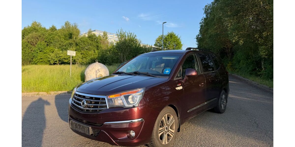SsangYong Rodius 151.900 km 6.990 &euro; Schwarzenberg 08340