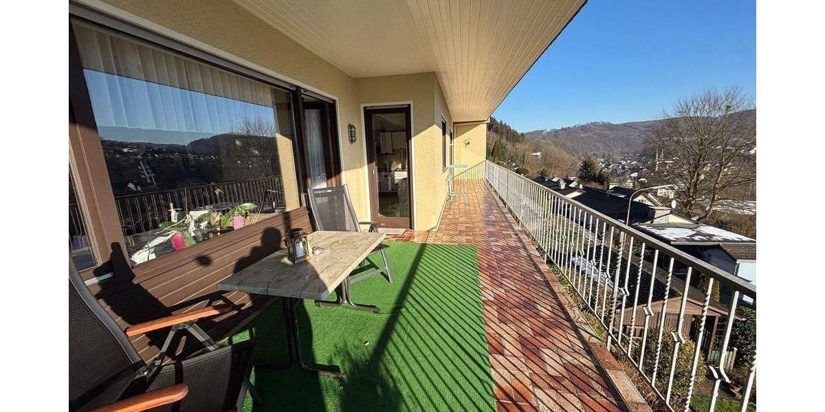 Charmante Mietwohnung mit großzügigem Balkon in Höhenlage von Engelskirchen 3 zimmer
